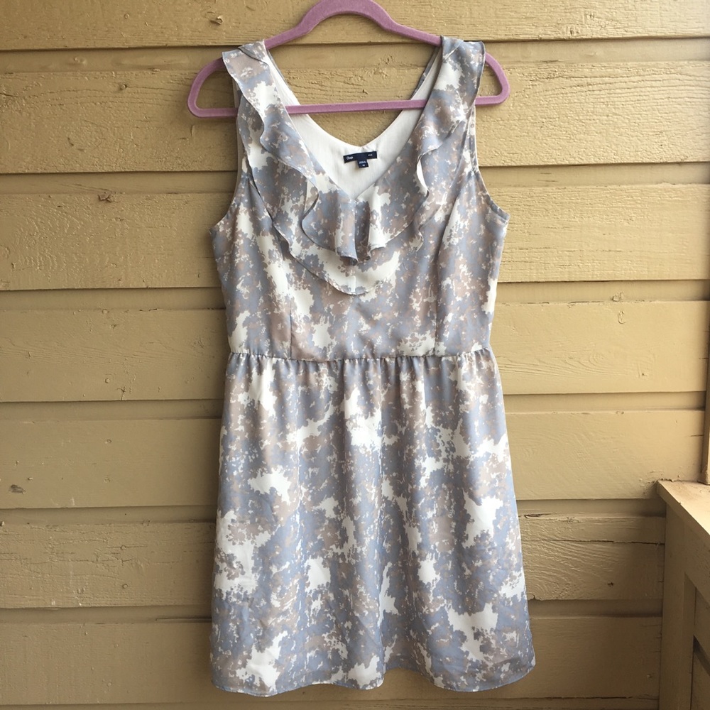 Gap Fit & Flare Lt. Blue/Tan V-Neck Dress Size 12